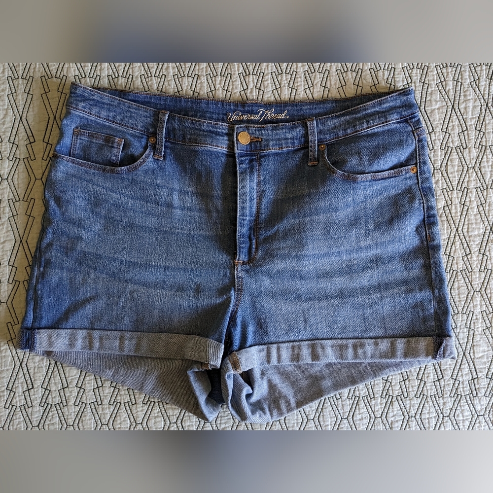 Super Stretchy Cuffed Jean Shorts